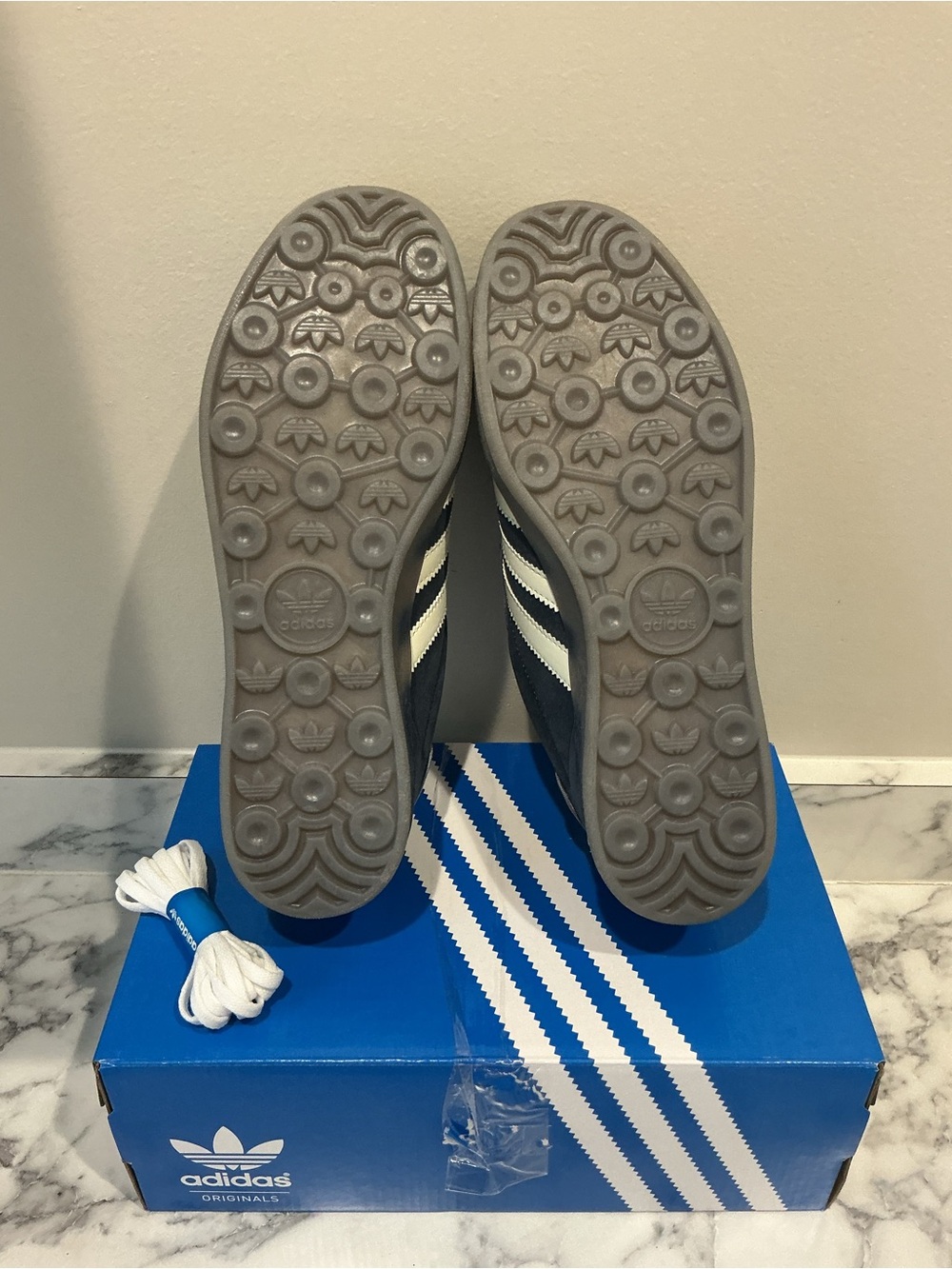 adidas Blue Suede Gazelle Sneakers with White Stripes and Maroon Heel Men 9.5 - Picture 4 of 5